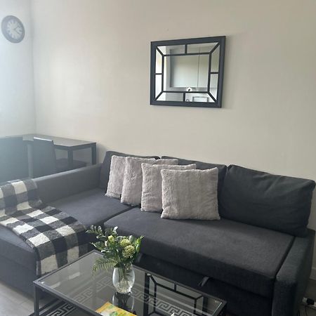 Luxurious Short Stay Flat In Milton Keynes Exterior photo